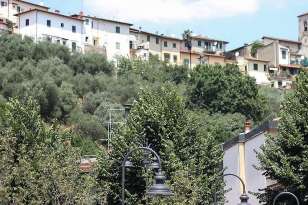 Hotel Europa Signa Exterior photo