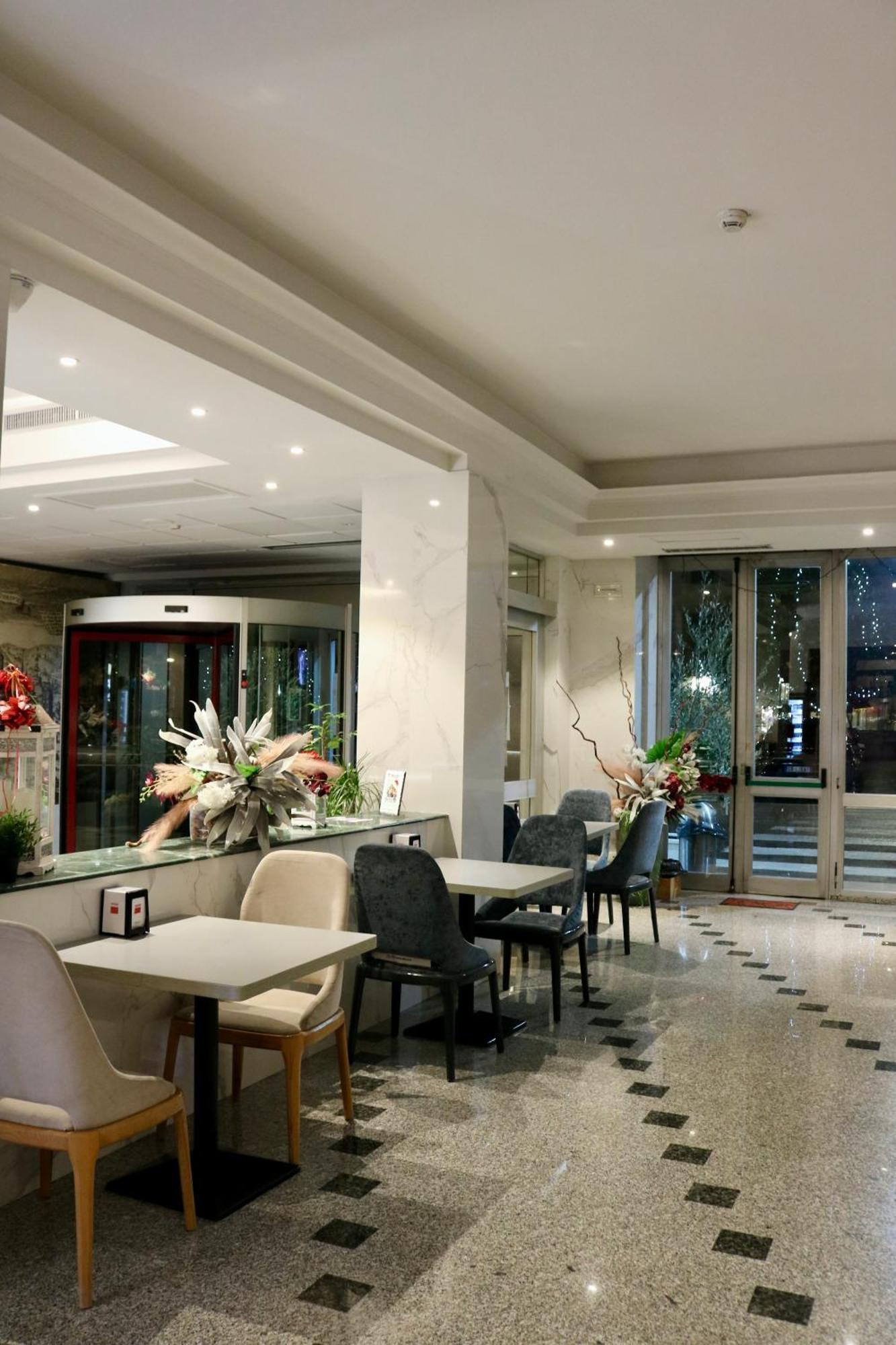 Hotel Europa Signa Exterior photo
